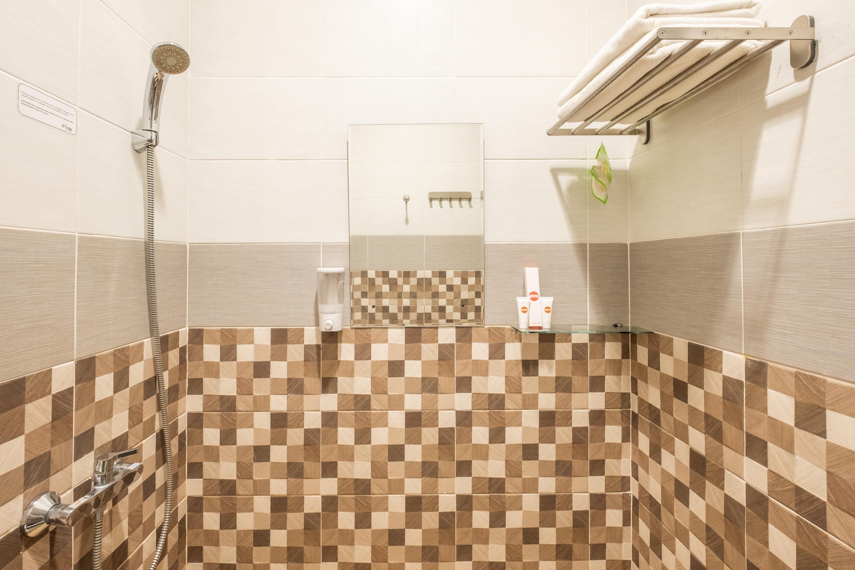 Urbanview Darmo Residence Бандунг Екстериор снимка