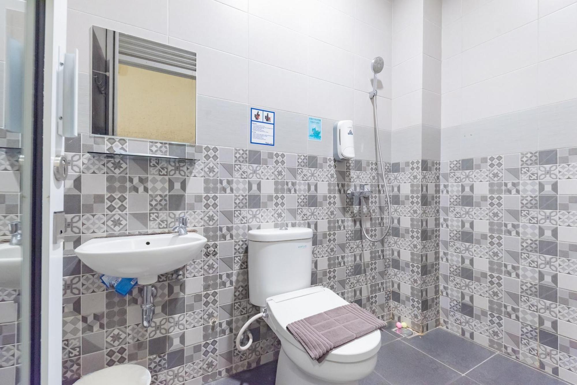 Urbanview Darmo Residence Бандунг Екстериор снимка